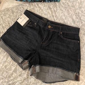 CALVIN KLEIN JEANS Women's Cuffed Lightweight Denim Shorts